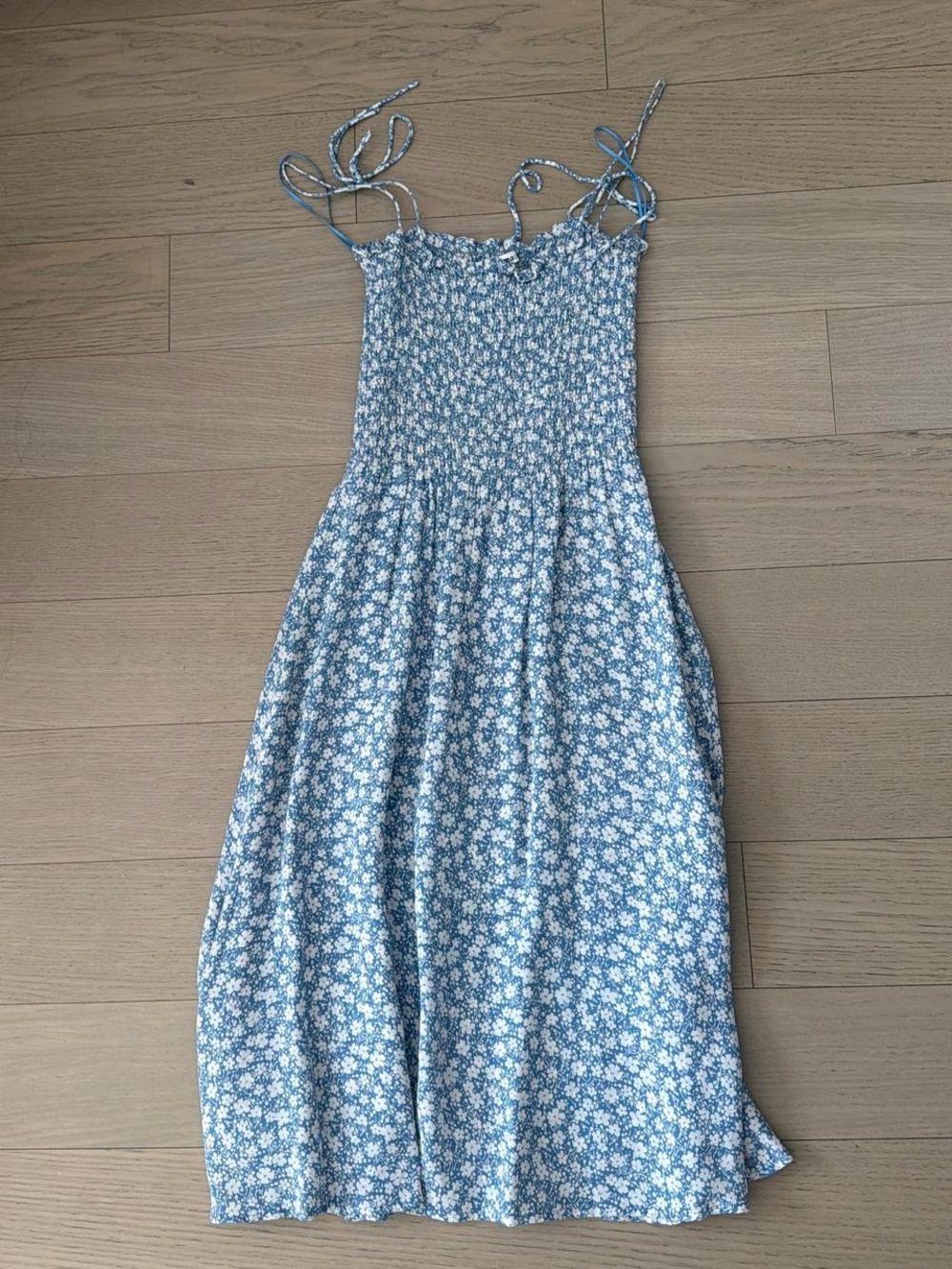 Reformation Blue and White Floral Smocked Midi Dress with Spaghetti Straps - Picture 2 of 3